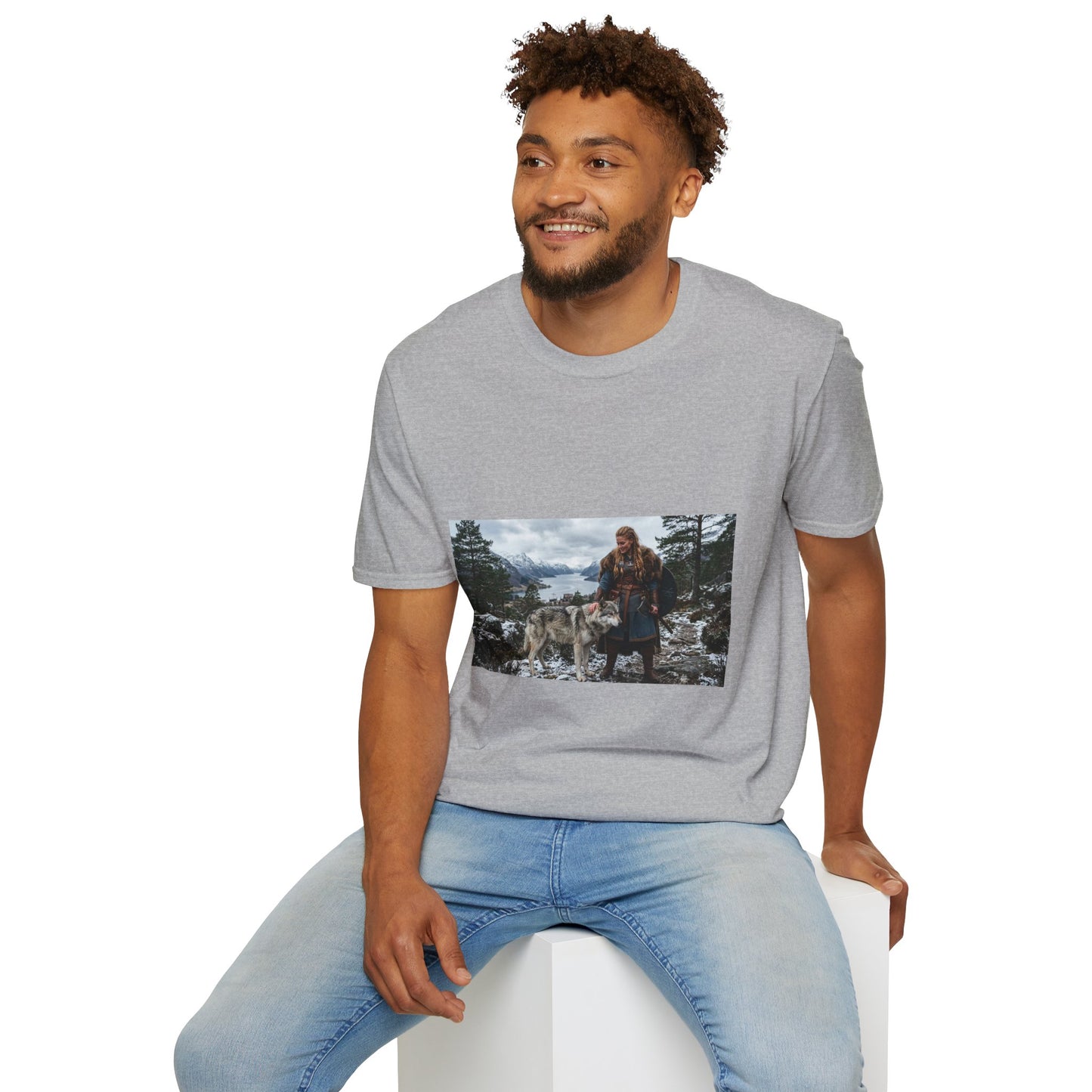 Photo Mountain Adventure T-Shirt — Scenic Hiking Landscape Tee