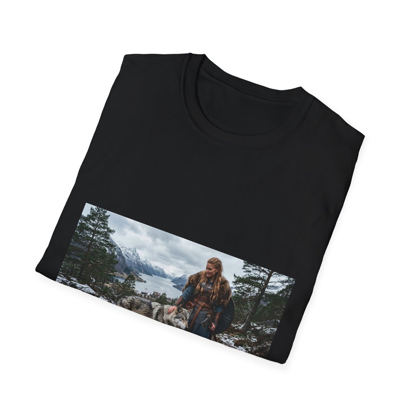 Photo Mountain Adventure T-Shirt — Scenic Hiking Landscape Tee
