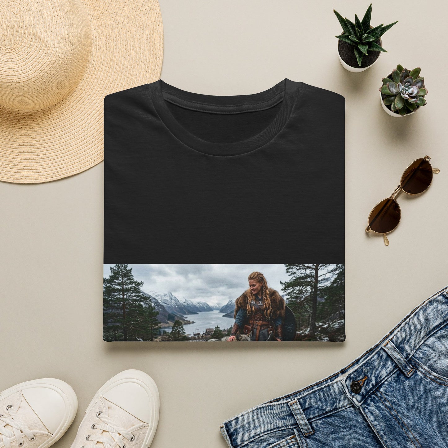Photo Mountain Adventure T-Shirt — Scenic Hiking Landscape Tee